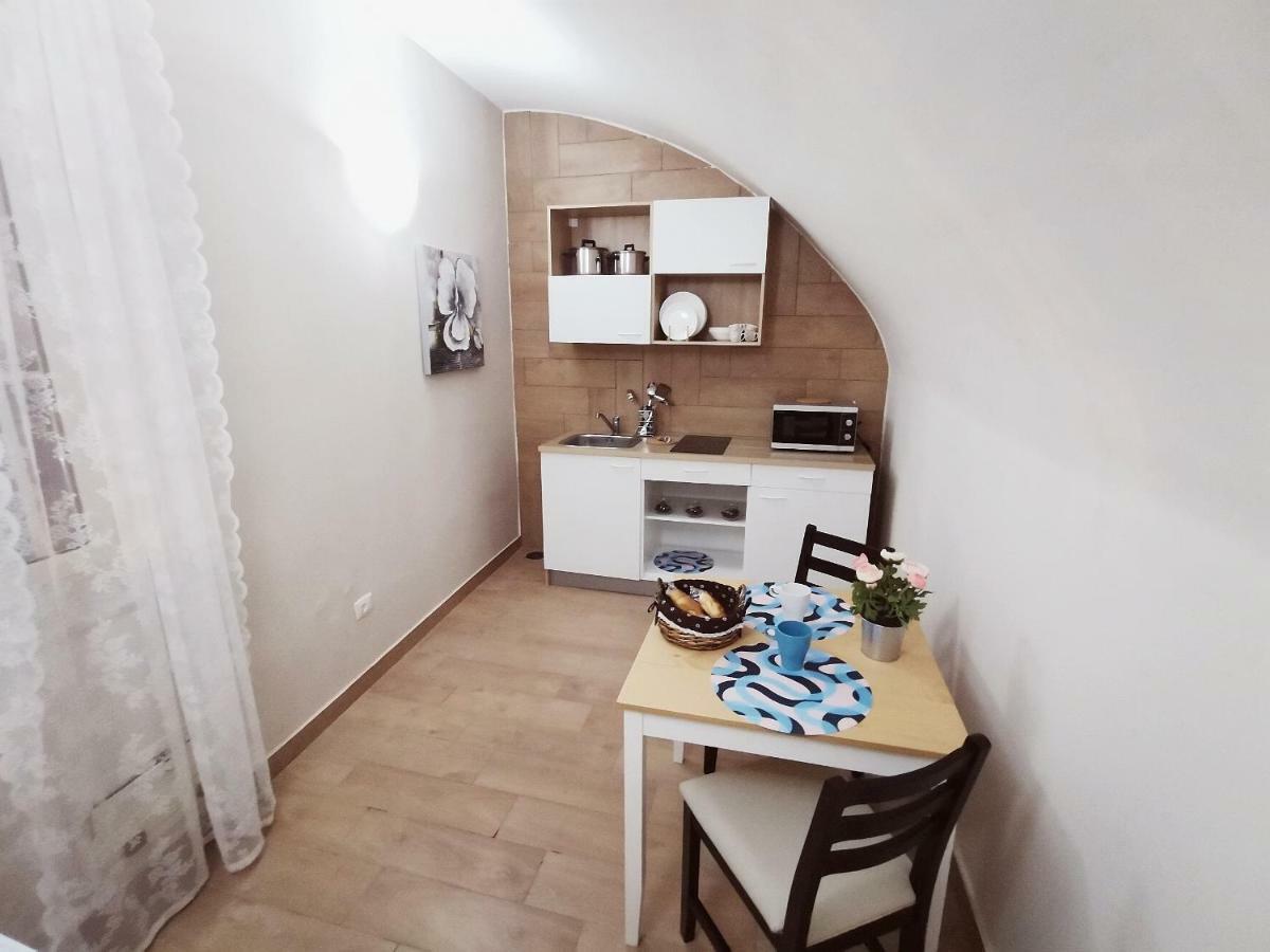Le Case Del Cavaliere Naples Luaran gambar