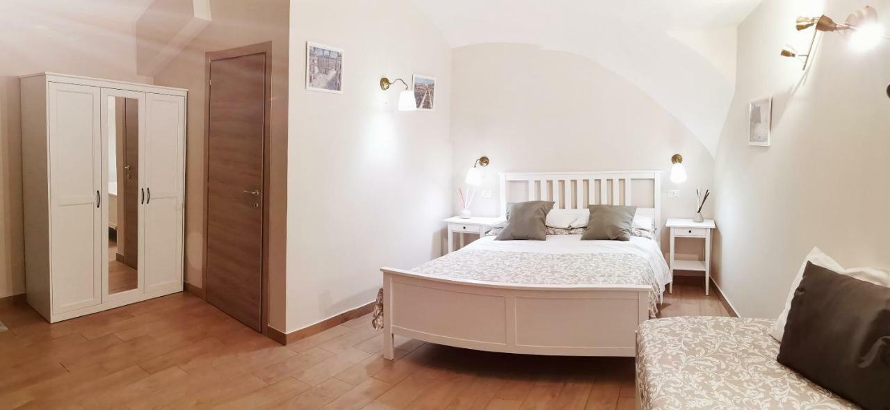 Le Case Del Cavaliere Naples Luaran gambar