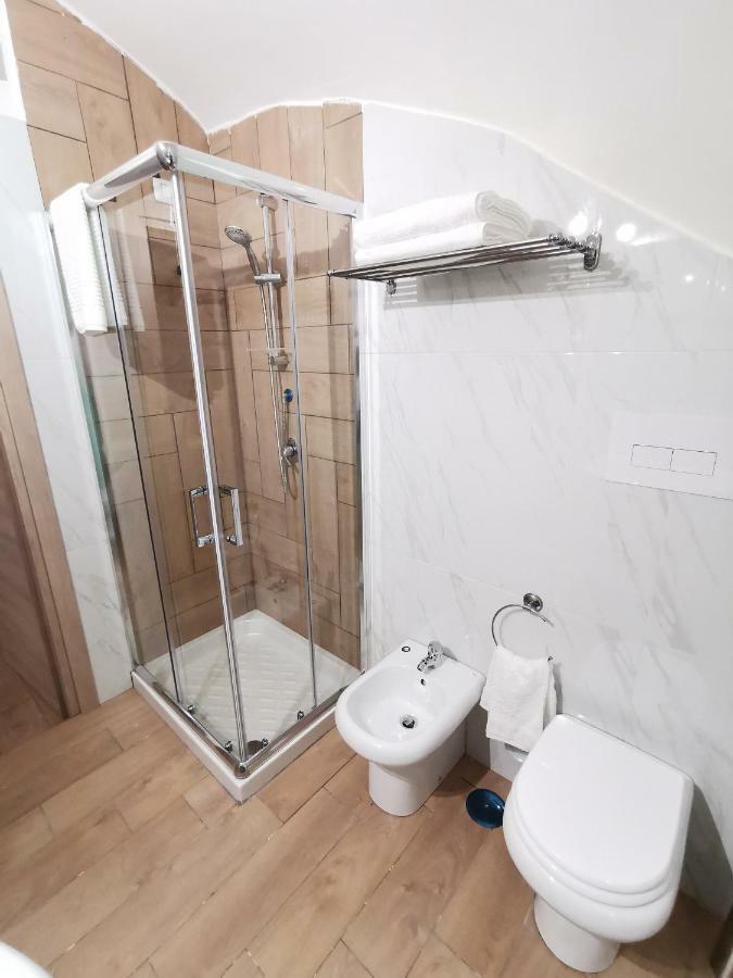 Le Case Del Cavaliere Naples Luaran gambar
